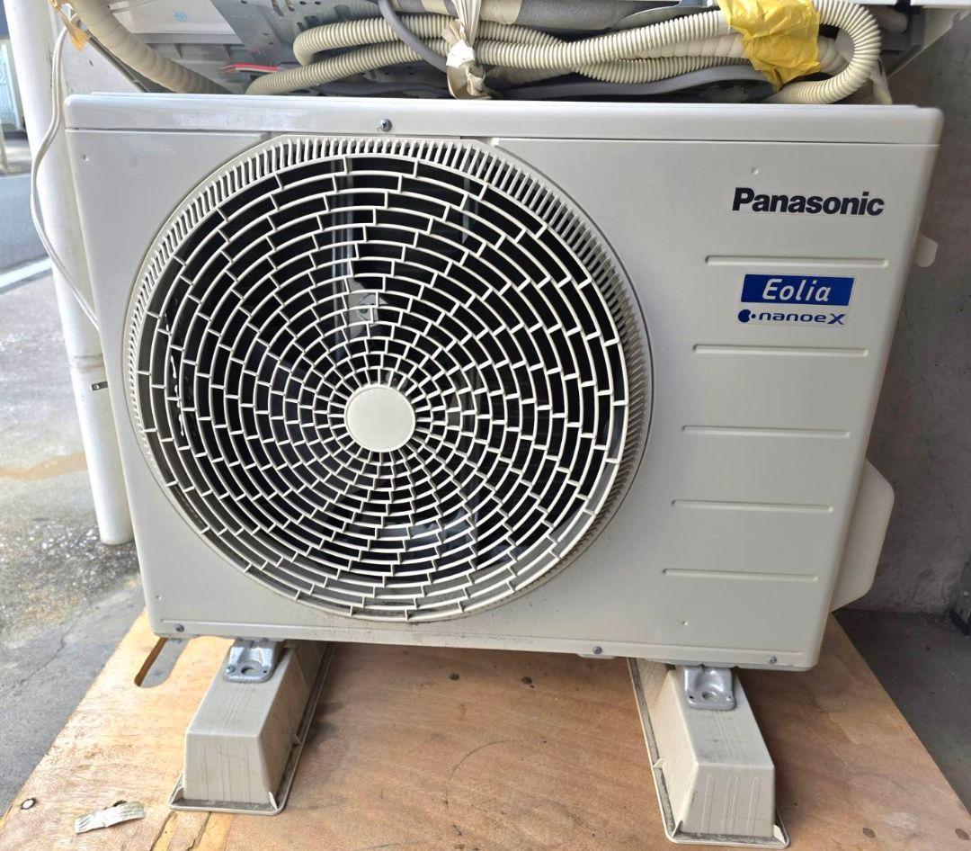 712 パナソニック ルームエアコン　CS-J223D-W 2023年製 6畳用