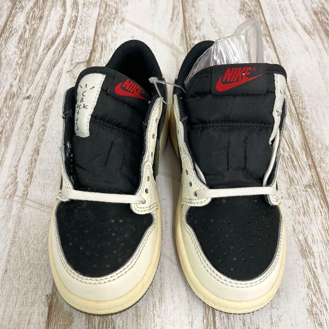 nm-945 トラヴィススコット × NIKE AIR JORDAN1 LOW