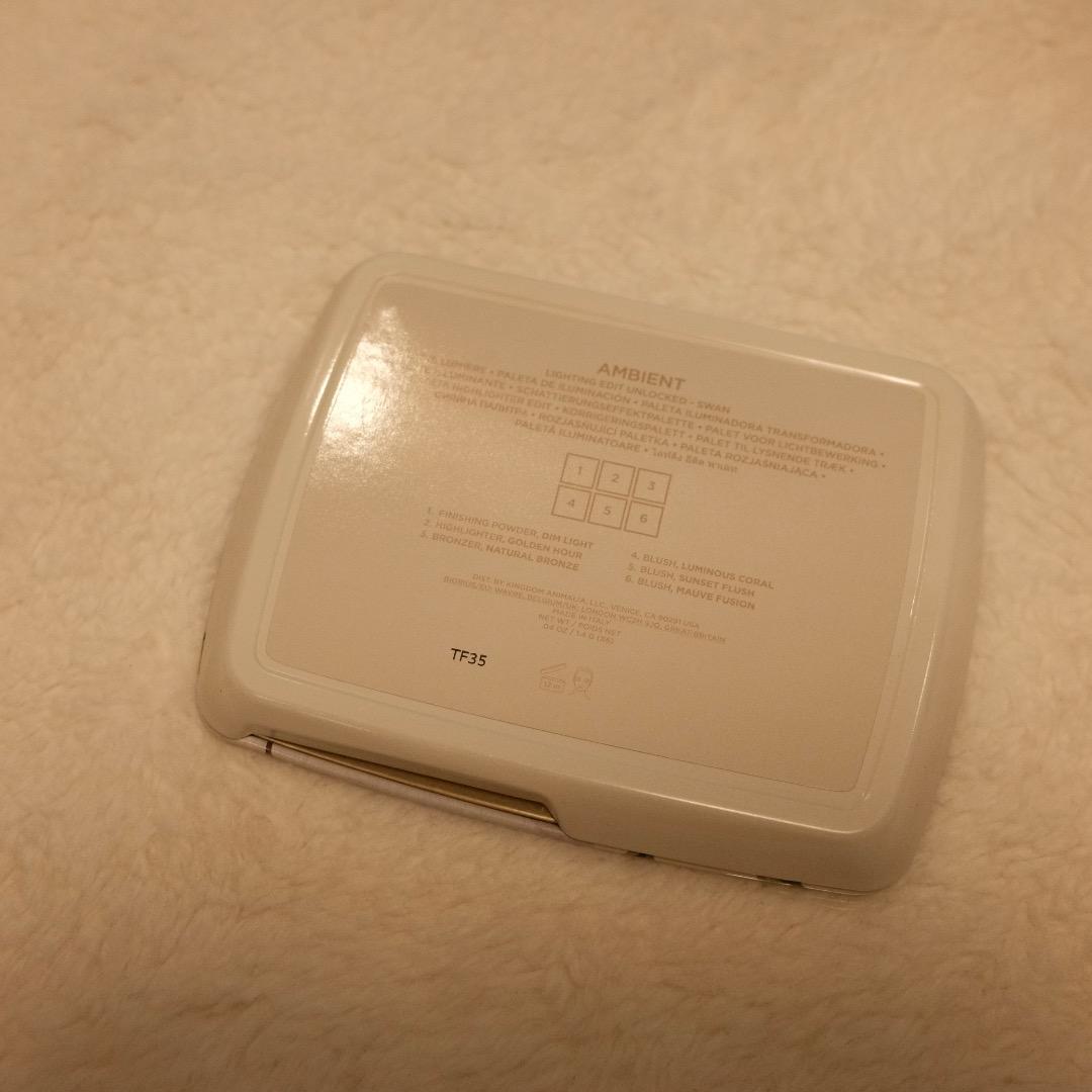 Hourglass Ambient light palette 【SWAN】