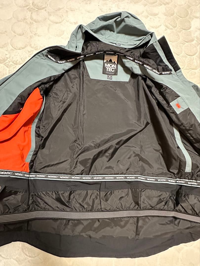 スキーウェア　スノボーウェア　　MONTEC メンズ　M　上下セット　モンテック