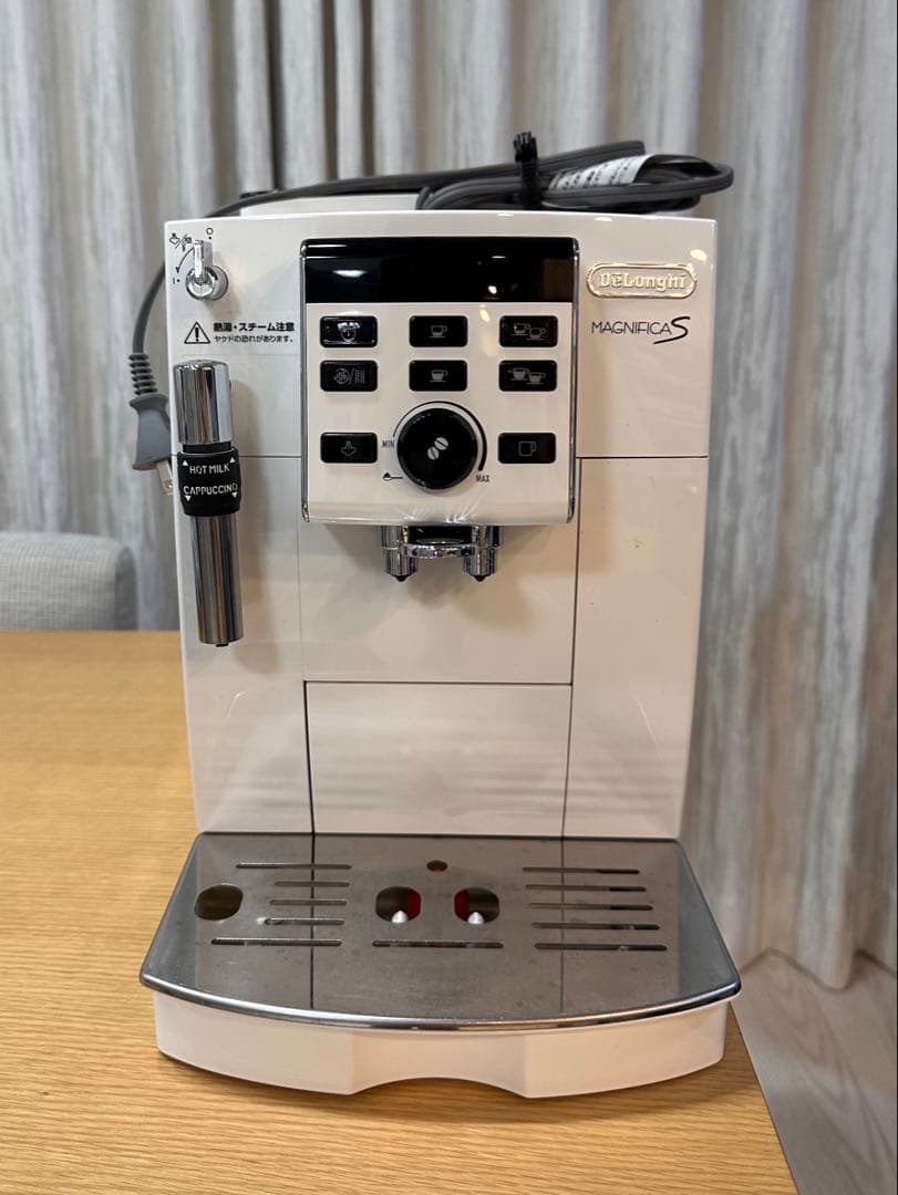 最終値下げ【付属品付き】デロンギ マグニフィカS ECAM23120