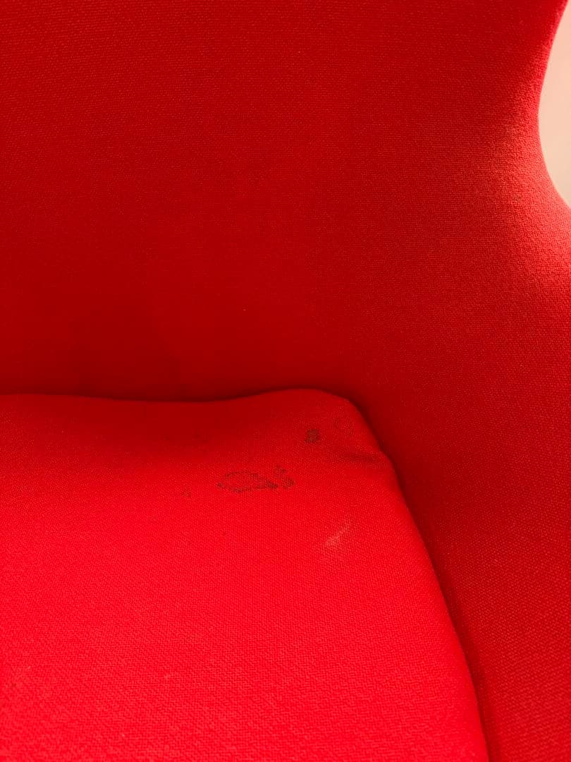 エッグチェア 赤 ファブリック　アンティーク　アルネ・ヤコブセン