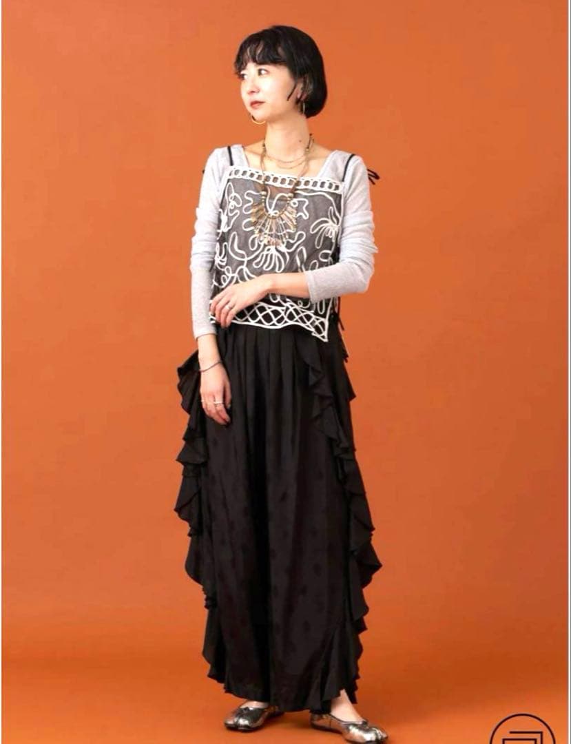 値下げ‼️Sara Mallika チュールテープエンブロイダリーキャミソール