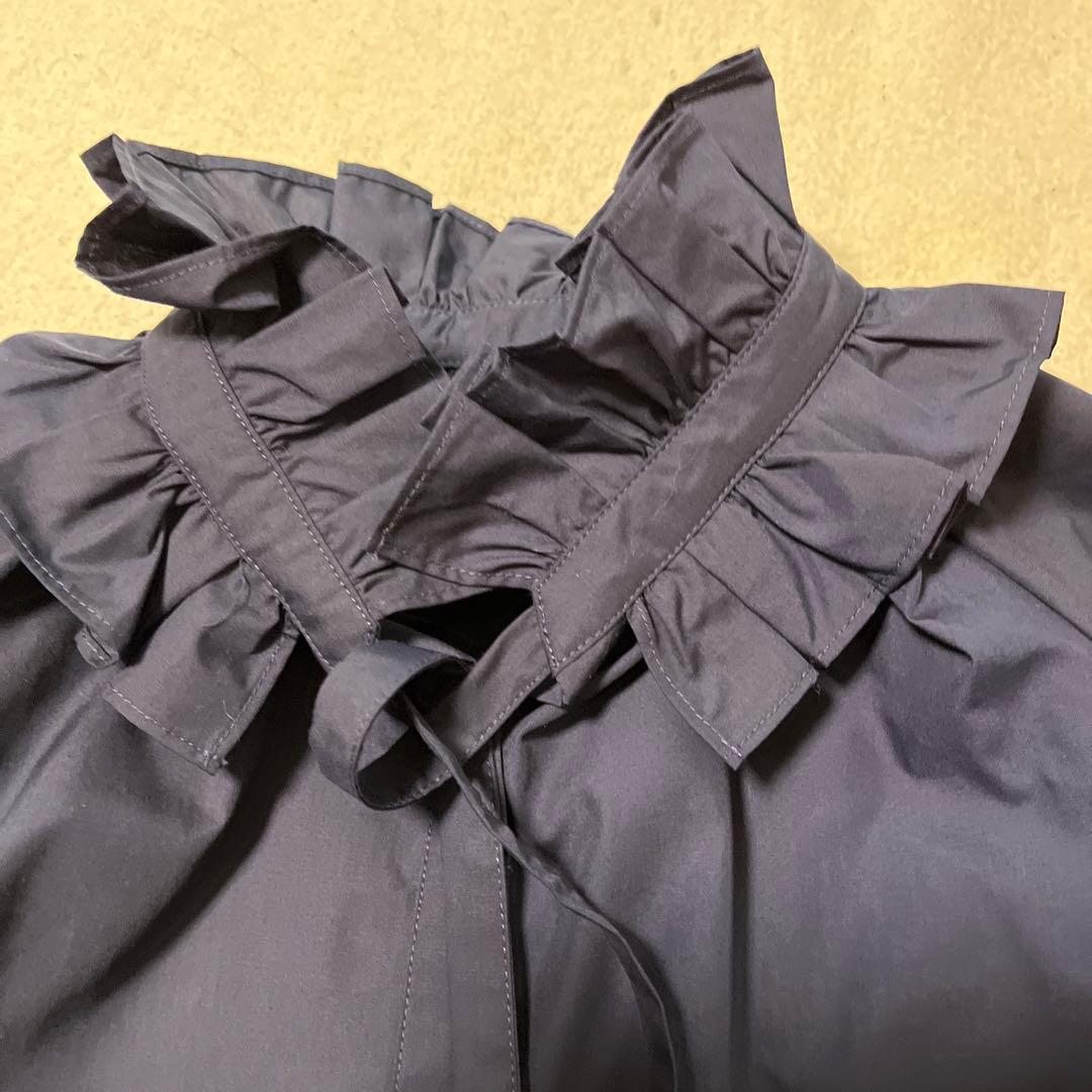 専用　美品　CADUNEカデュネ フリル衿ブラウス ボウタイ　ネイビー　紺