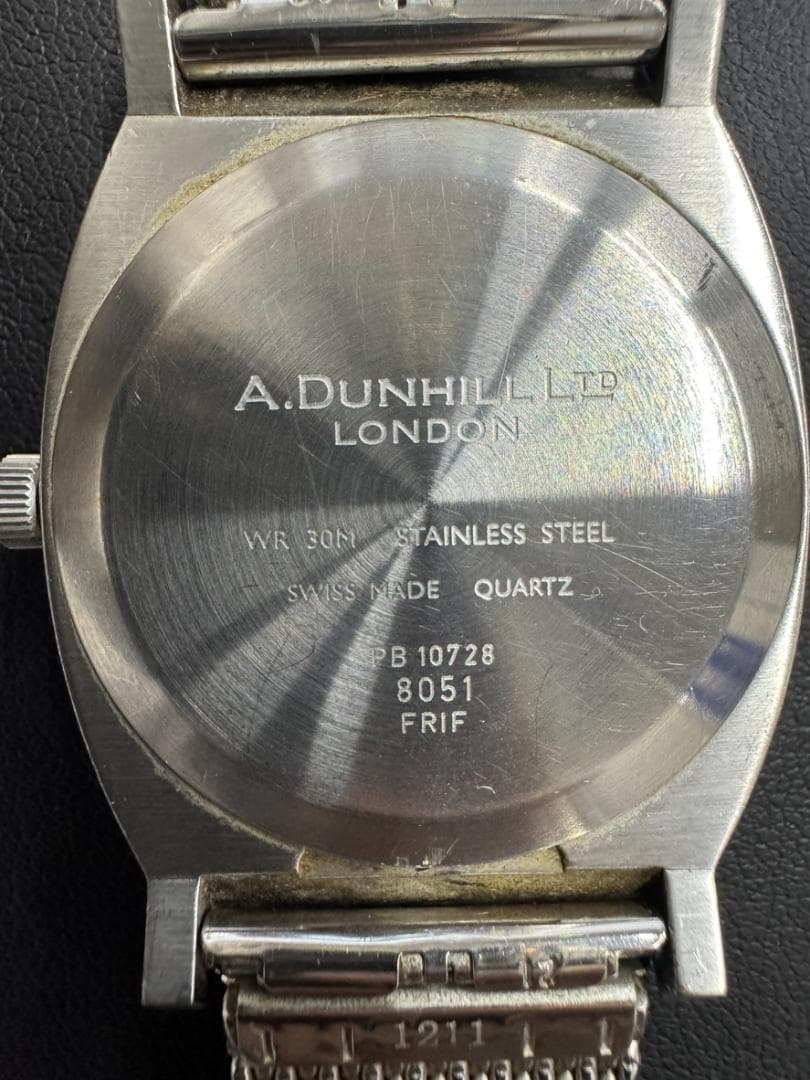 A.Dunhill 稼動品 アルフレッドダンヒル デイト付き　腕時計 8051