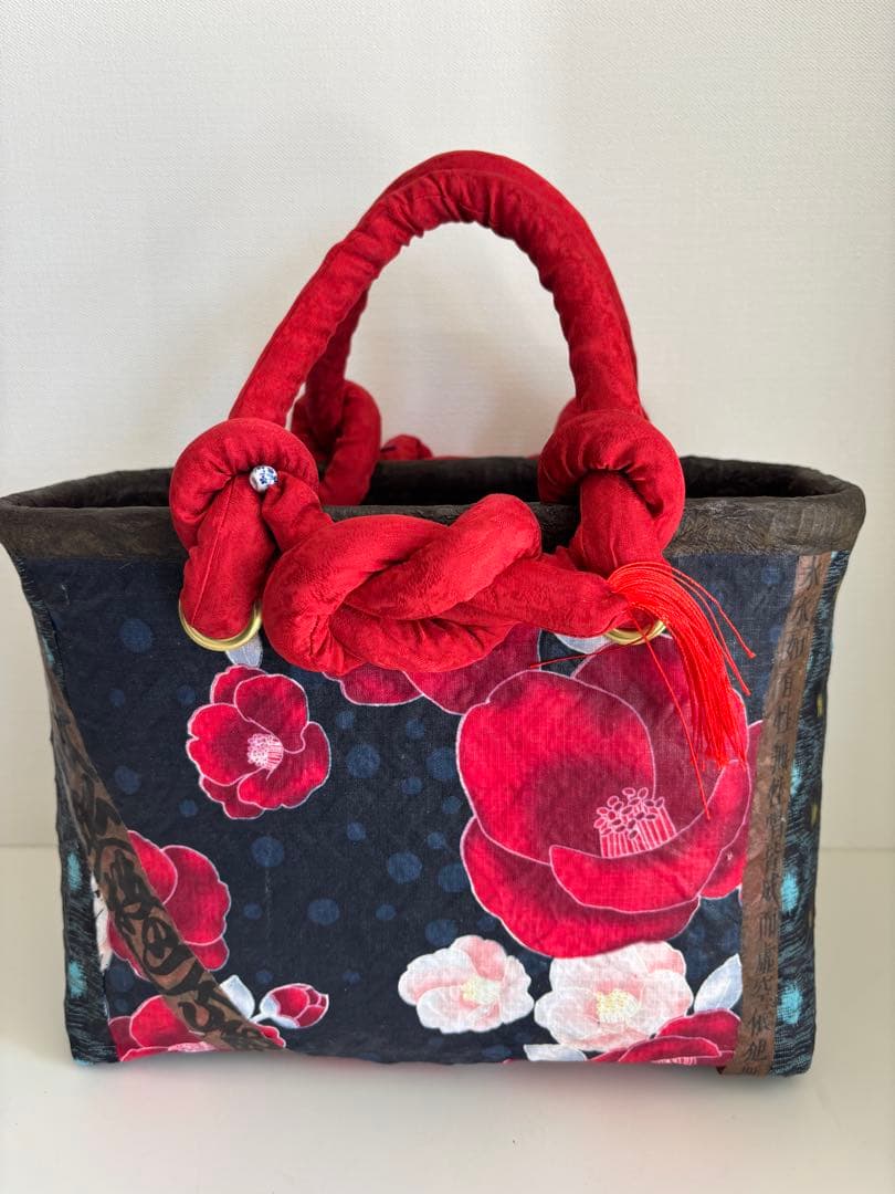 椿和風一閑張りバック中