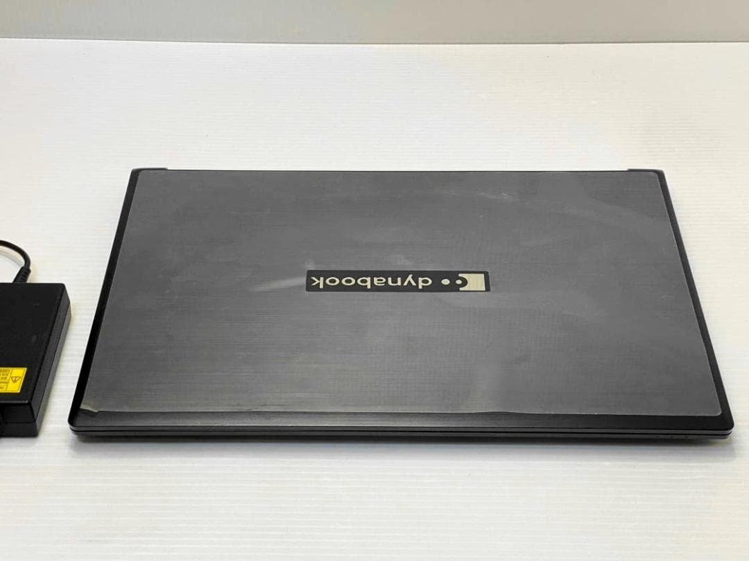 サ*ー様 第8世代Core i5 dynabook B65/ER SSD256G