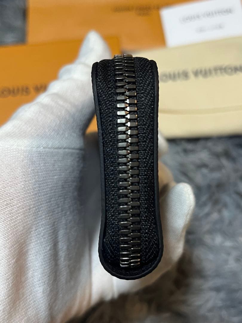 専用　LOUIS VUITTON ブラック ケース　モノグラム