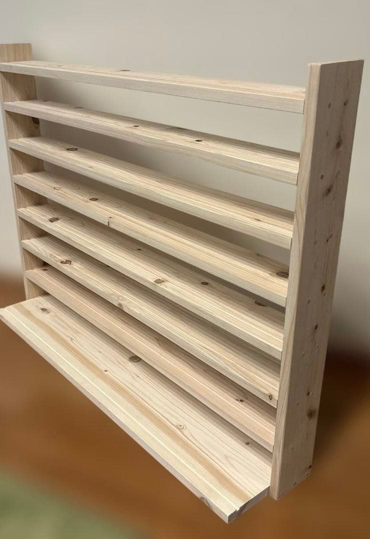 yz　トミカ収納棚8段ヒノキ材　最下段幅広タイプパイン材