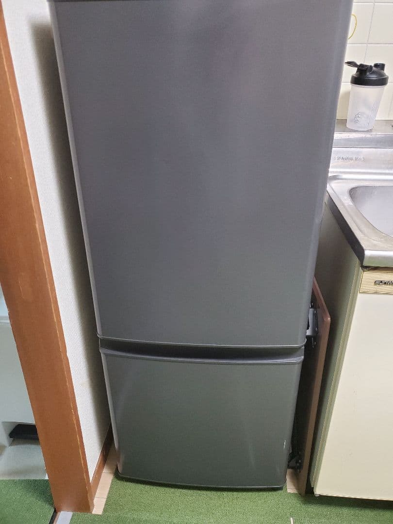 グレー 2ドア冷蔵庫 右開き