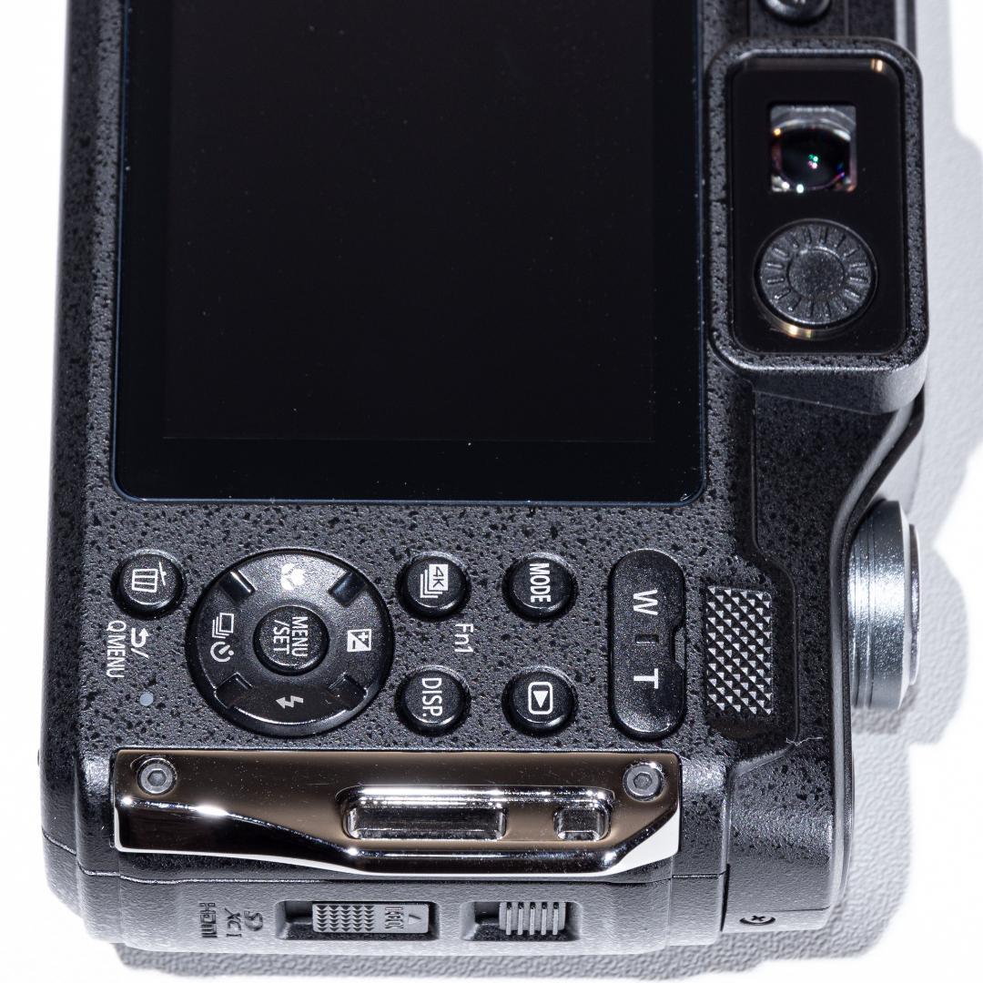 LUMIX DC-FT7 防水カメラ ファインダー