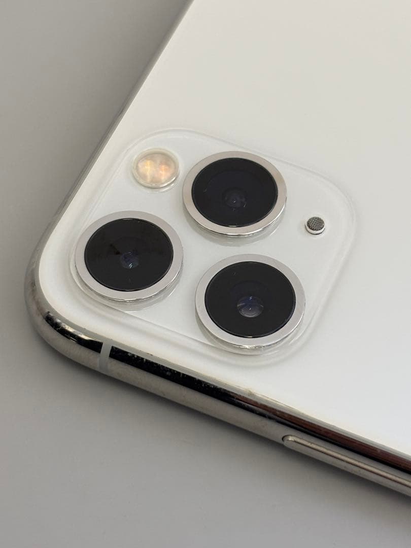 Apple iPhone 11 Pro Max 64GB SIMロック無し