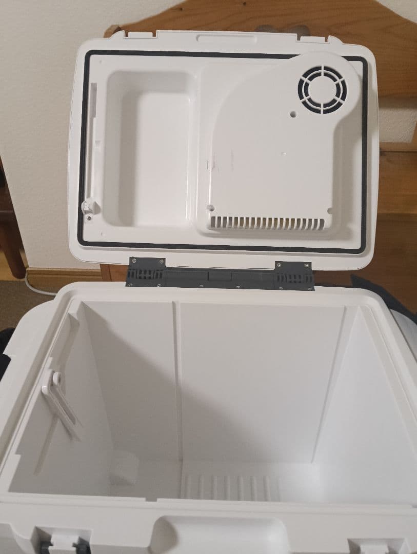 HIKOKI コードレス冷温庫　UL18DA