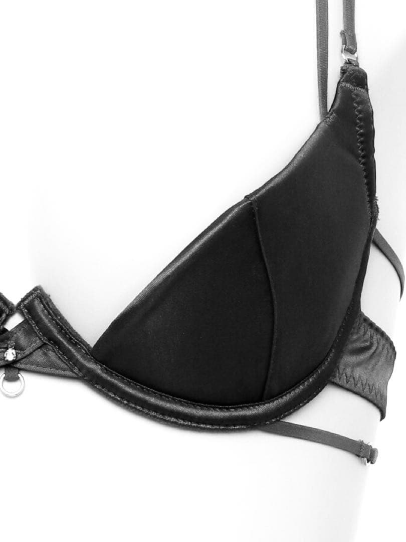 コ*グ様 【RAVIJOUR】在庫1着のみ！アトラクティブサテン ブラ＆Ｔバック