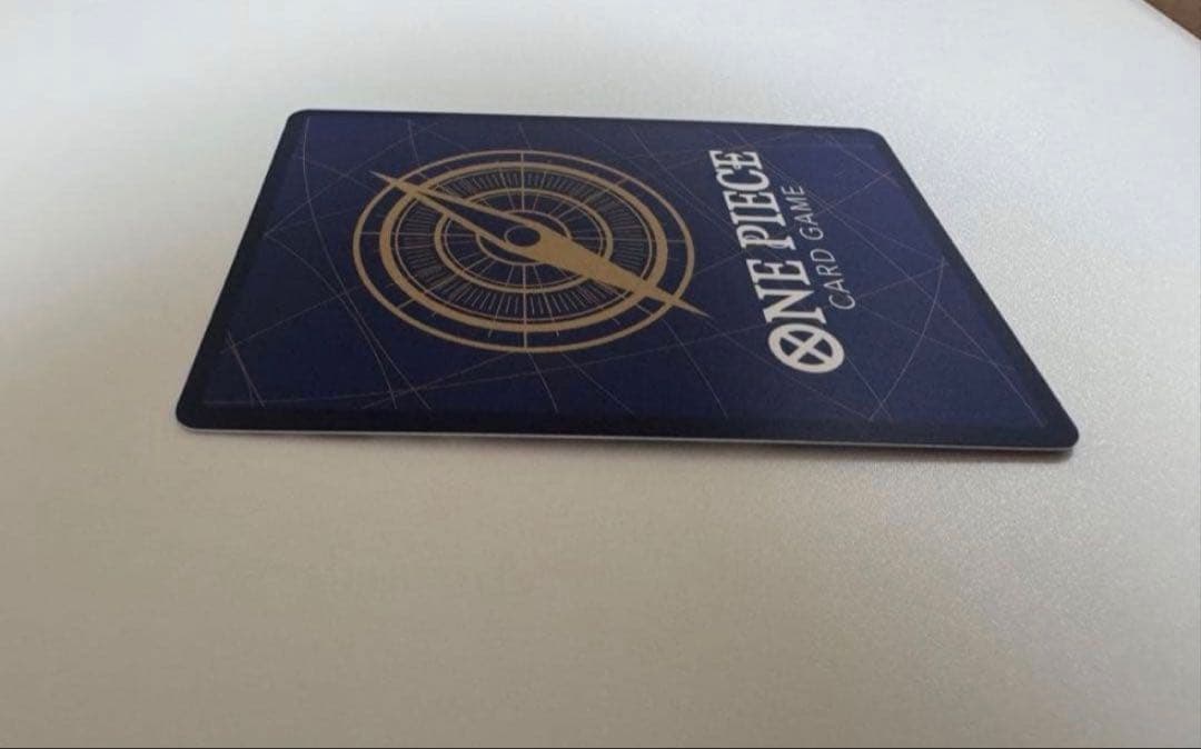 【状態良好】トラファルガー・ロー SR コミパラ　　　OP05-069