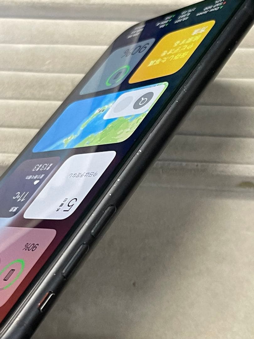 iPhone XR 64GB ブラックSIMフリー バッテリー80% Apple