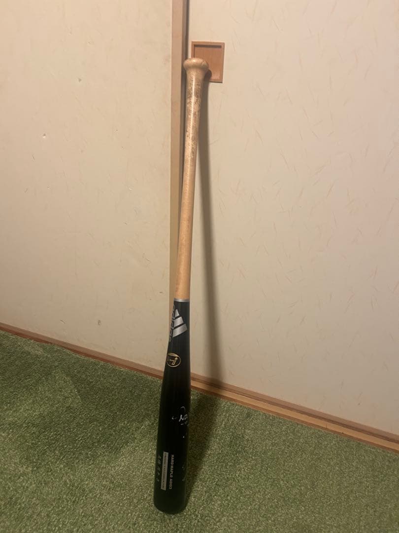 ど*ん様 高橋周平　直筆サイン入りバット