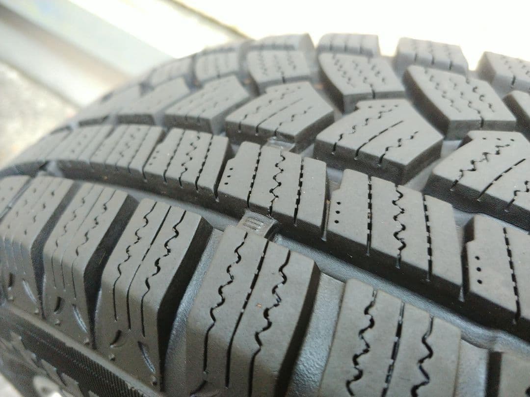 スタッドレス　アルミ４本155/65R14 ゴム良好　溝良好　東京都引取限定