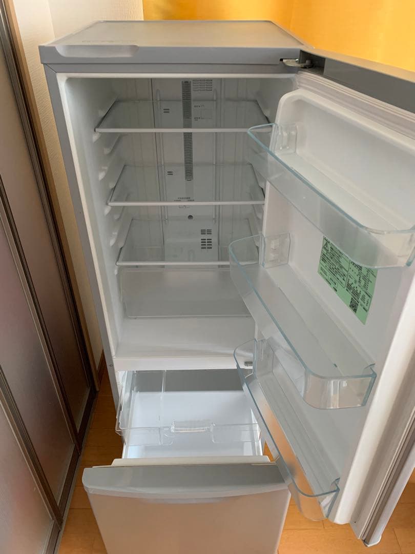 【送料無料】Panasonic冷蔵庫 NR-B179W-S(168L)