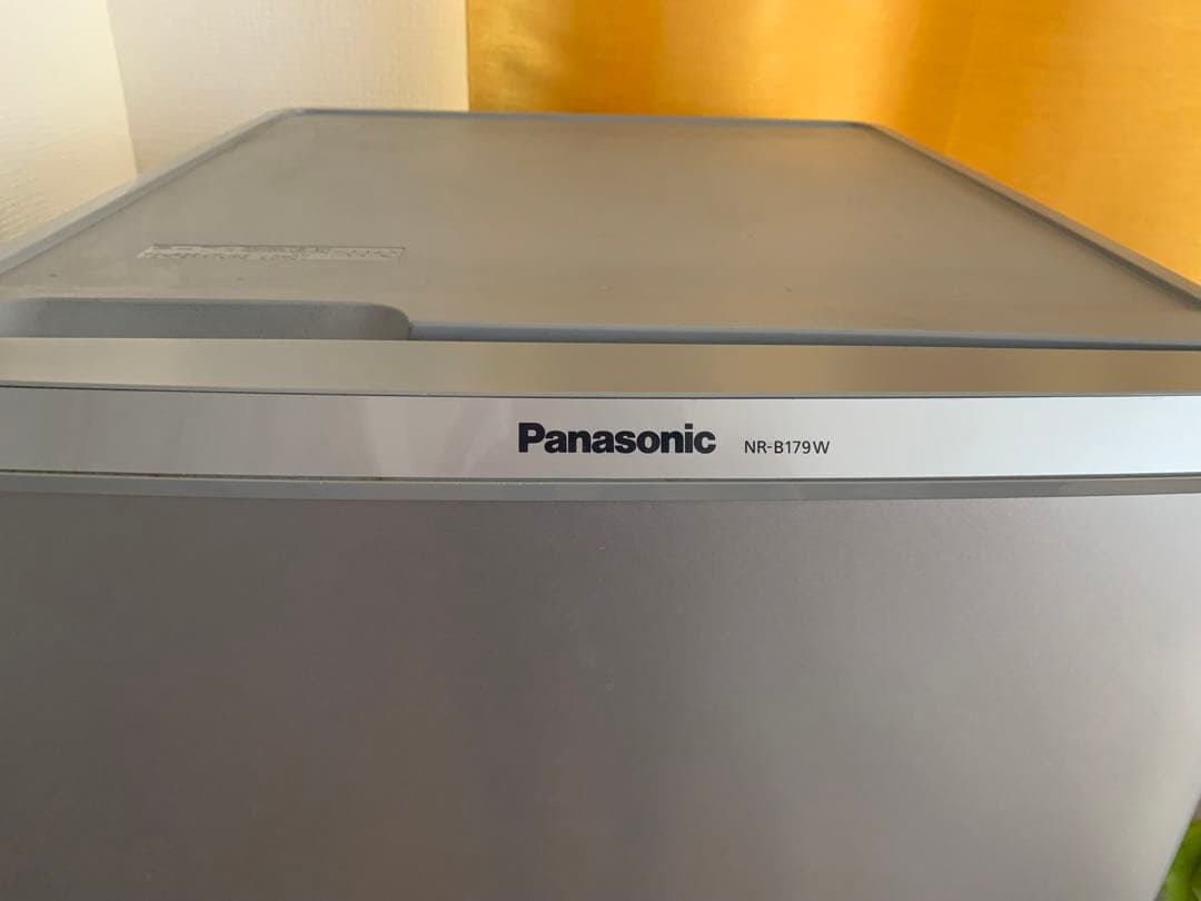 【送料無料】Panasonic冷蔵庫 NR-B179W-S(168L)