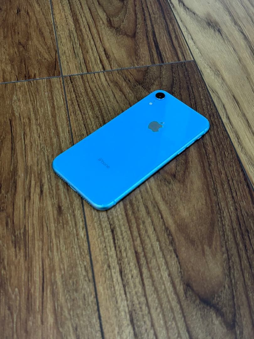 【美品】Apple／iPhoneXR／64GB／ブルー／SIMロックあり