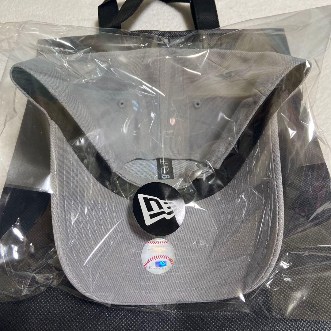 ニューエラ　9FORTYRHINESTONE ヤンキース　グレー新品