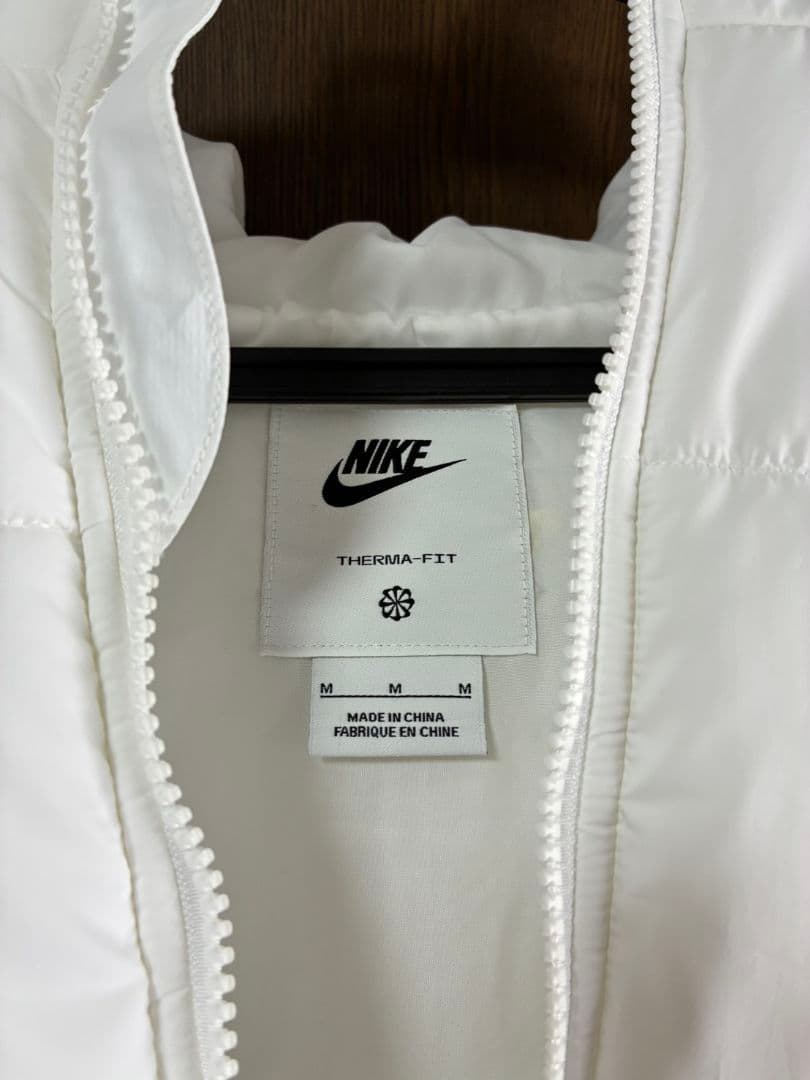 NIKE ナイキ M ダウンジャケット ホワイト レディース ショート丈