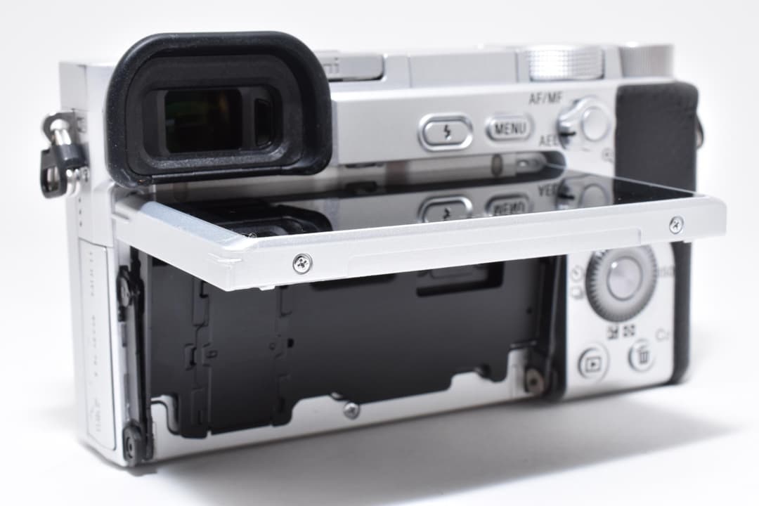 ■4146ショットの極上品■ ソニー α6400 #D058