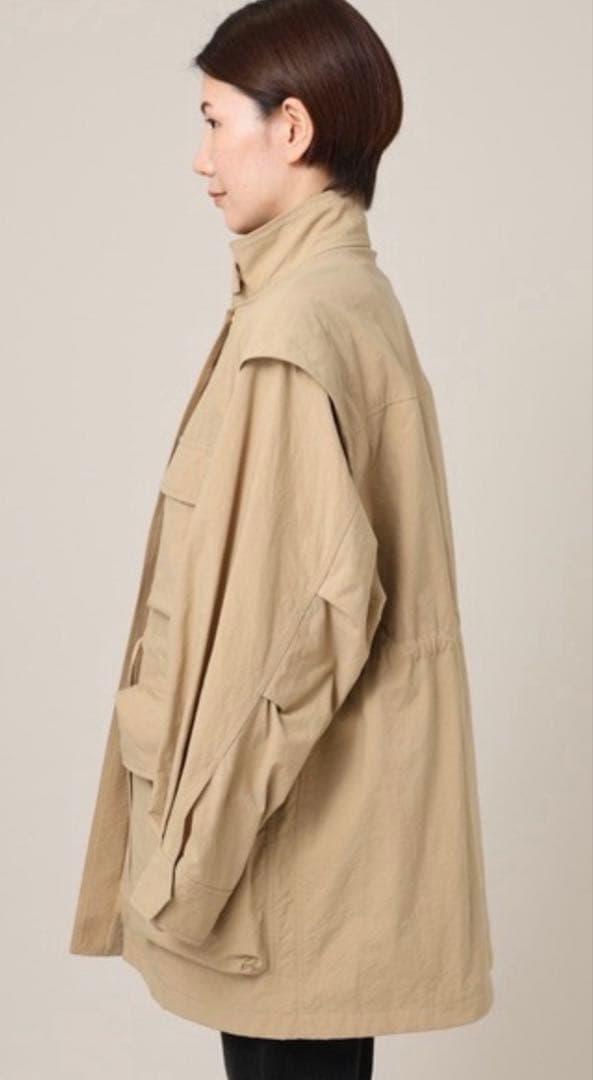 カレンソロジー ミリタリー2wayブルゾン　ベージュ　美品