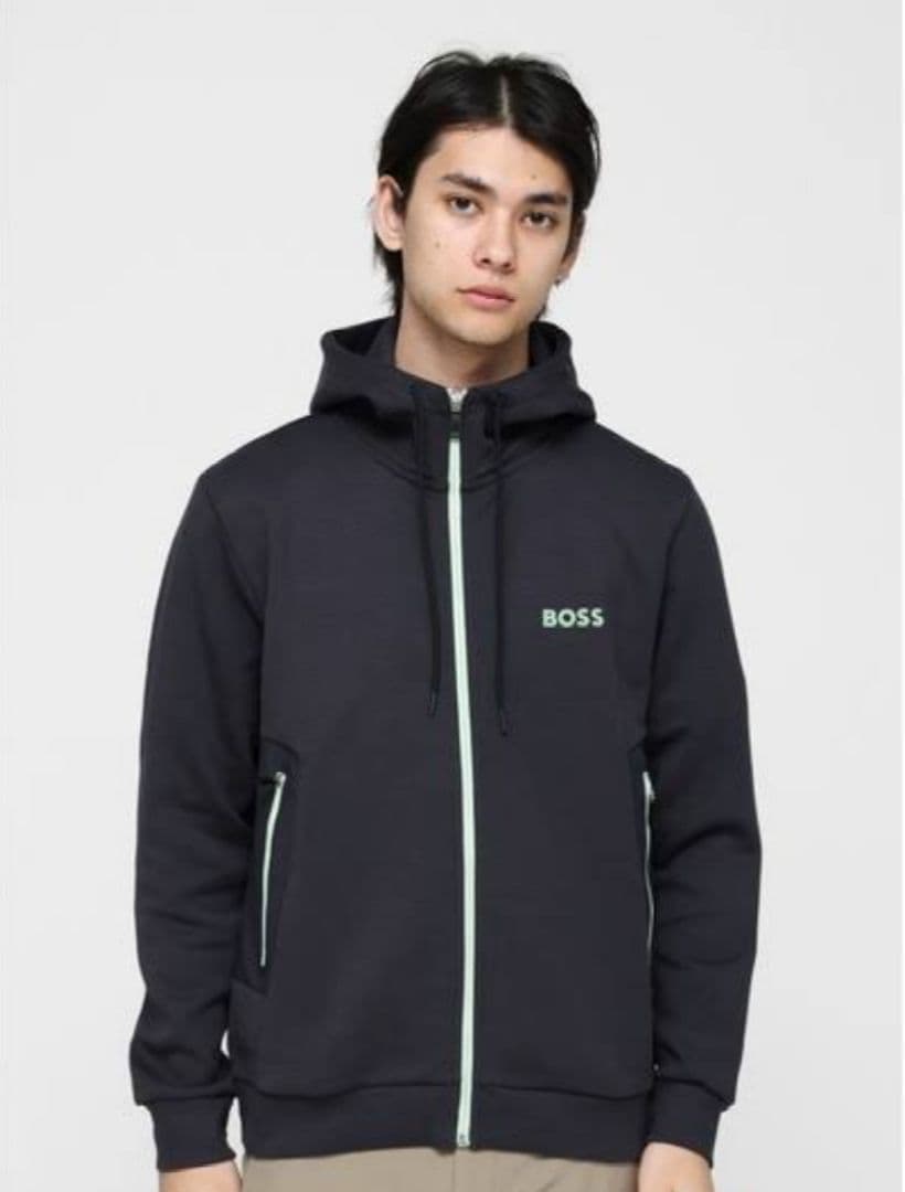 ［新品未着用未開封］BOSS パーカーLサイズ