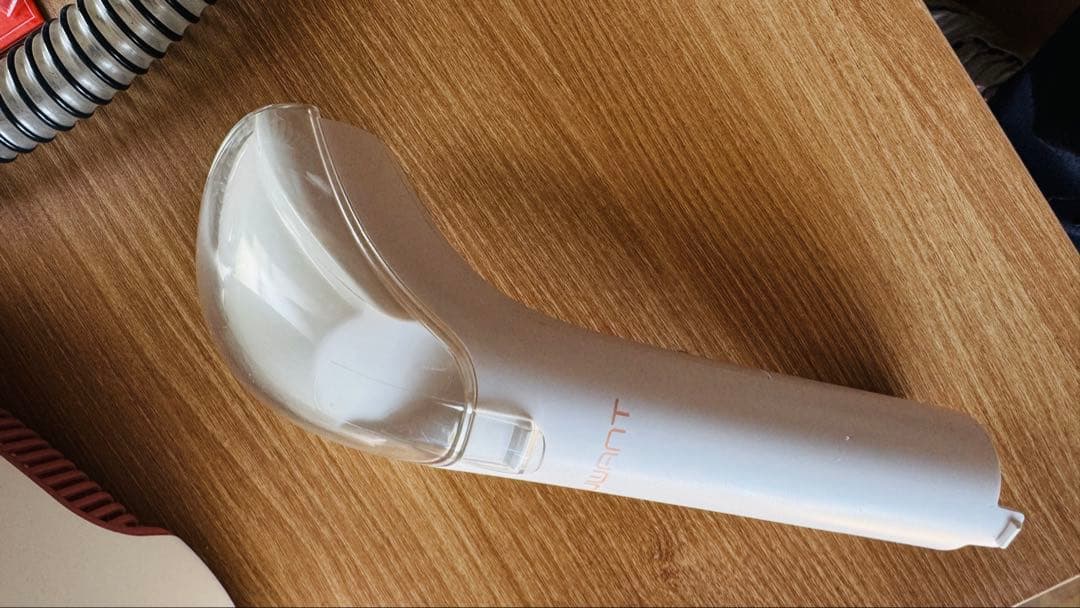 【値下げ】 UWANT 自動洗浄 カーペットクリーナー B100-J ホワイト