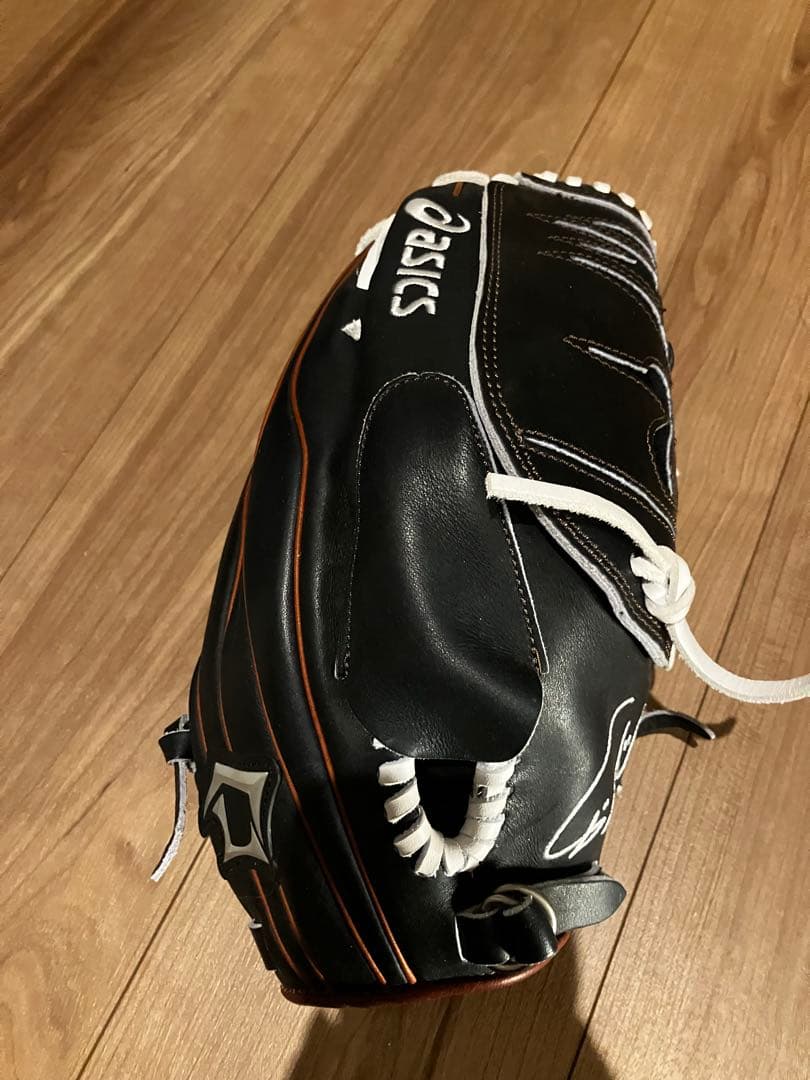 asics 軟式グローブ　ダルビッシュモデル