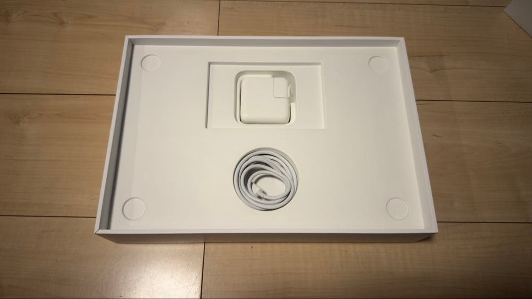 MacBook本体 M1 MacBook Air 8GB 512GB