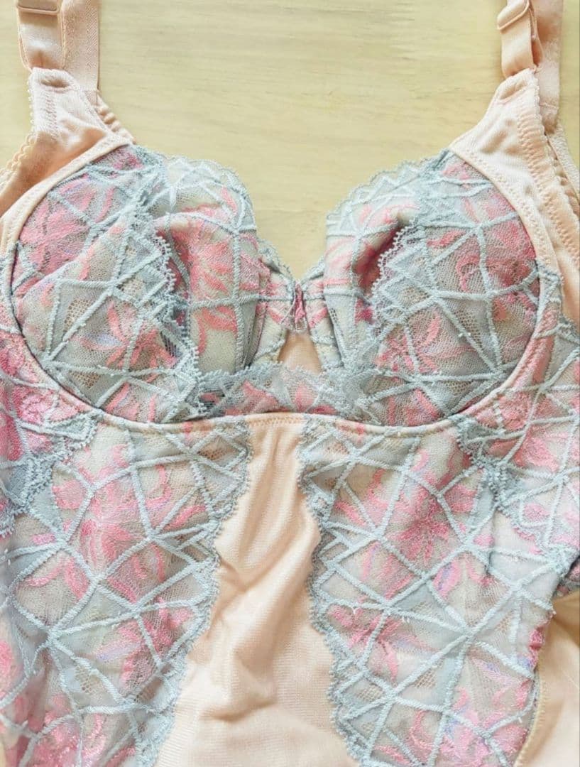 ぱ*ち様 マルコ　MARUKO フルカップボディースーツ　カーヴィシャスカレス