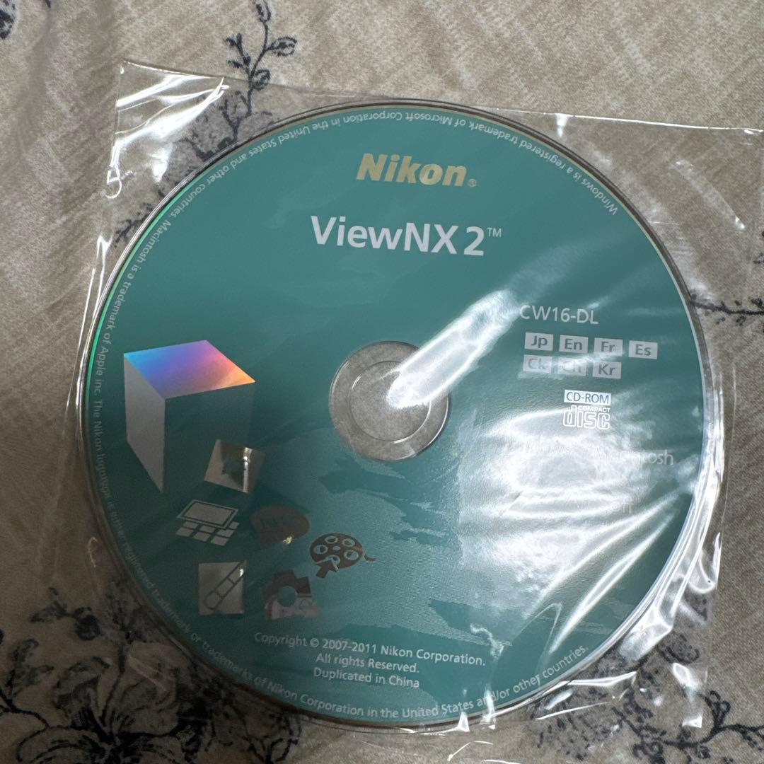 Nikon COOLPIX S3300 デジタルカメラ シルバー