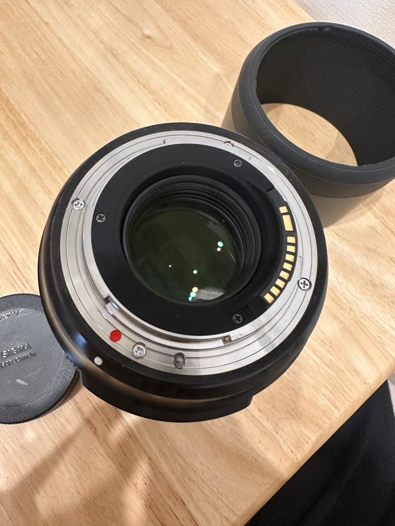 SIGMA 135mm F1.8 DG HSM Artレンズ 　キヤノンEF