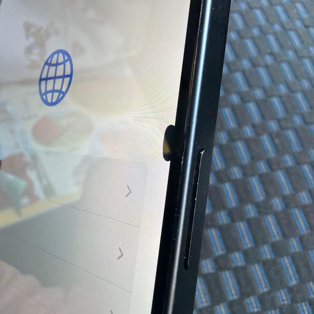 iPhone15本体 バッテリー84% 画面割れなし