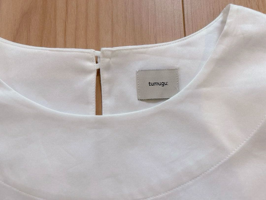 美品　tumugu ツムグ　コットンサテン プルオーバー ブラウス