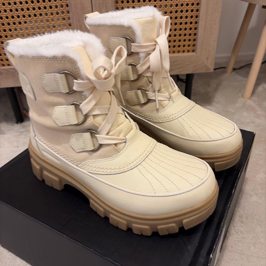 S*a様 美品SORELソレル NL5113 Honey White, Sea