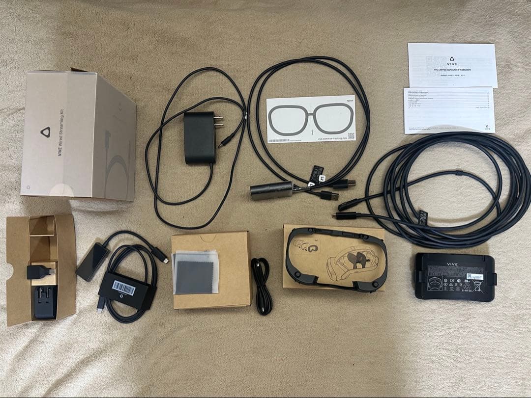 ViveFocusVision +フェイシャルトラッカー +ストリーミングキット