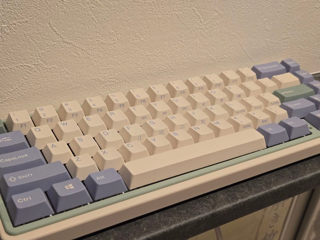 Varmilo Minilo 67キー 英語配列キーボード ホットスワップ