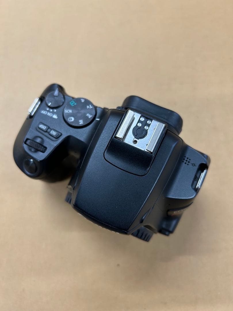 Canon EOS Kiss X10 ダブルズームキット デジタル一眼レフカメラ