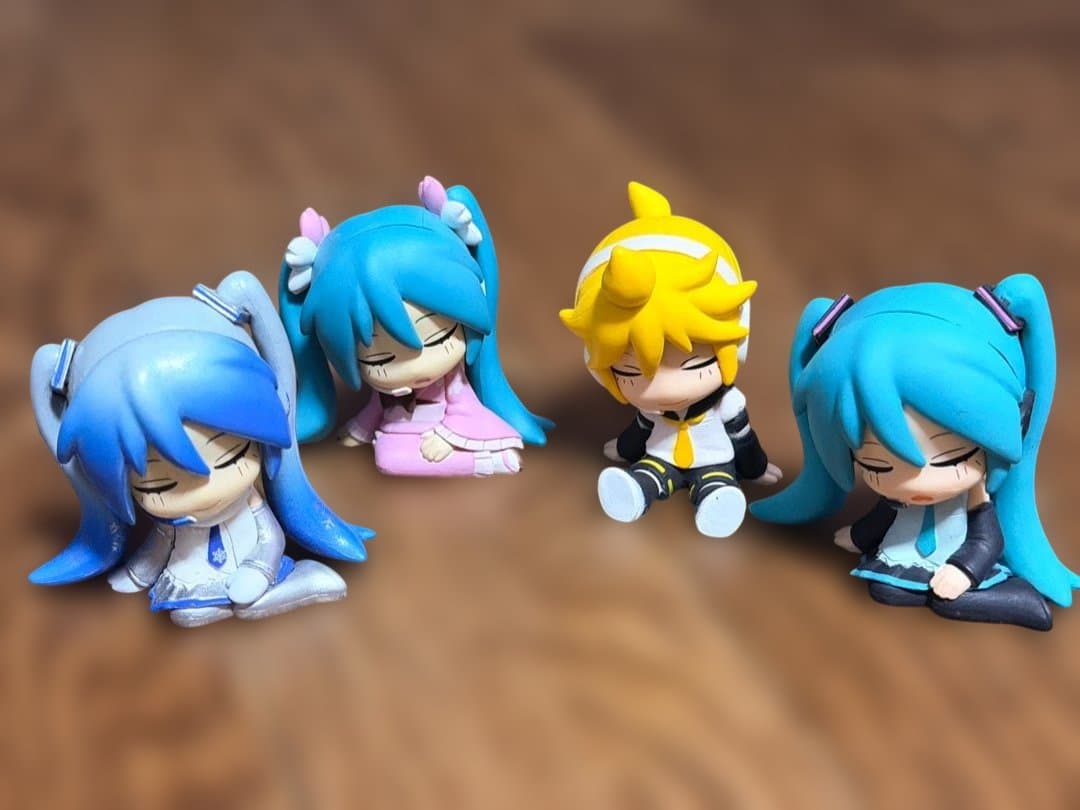 初音ミク フィギュア11点とグッズ12点セット まとめ売り