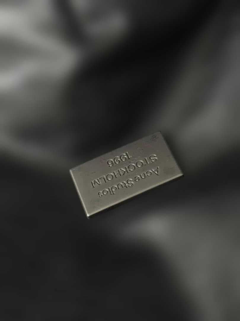 Acne Studios ブラックレザーダウンジャケット