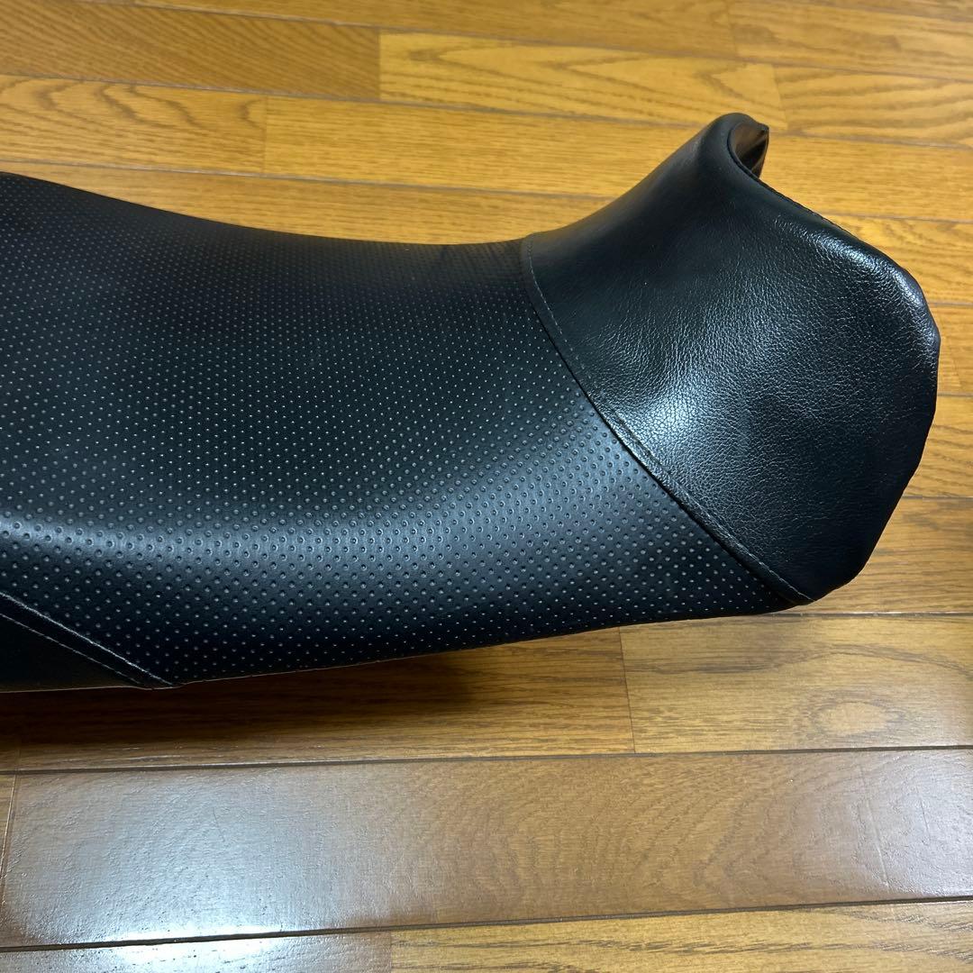 t*i様 ZZR1100C ディンプル生地張り替え済シート 0126