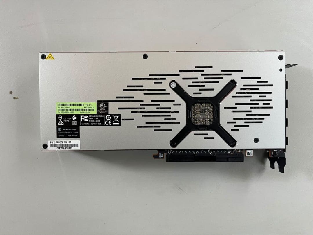 ASRock Radeon Ⅶ グラフィックボード