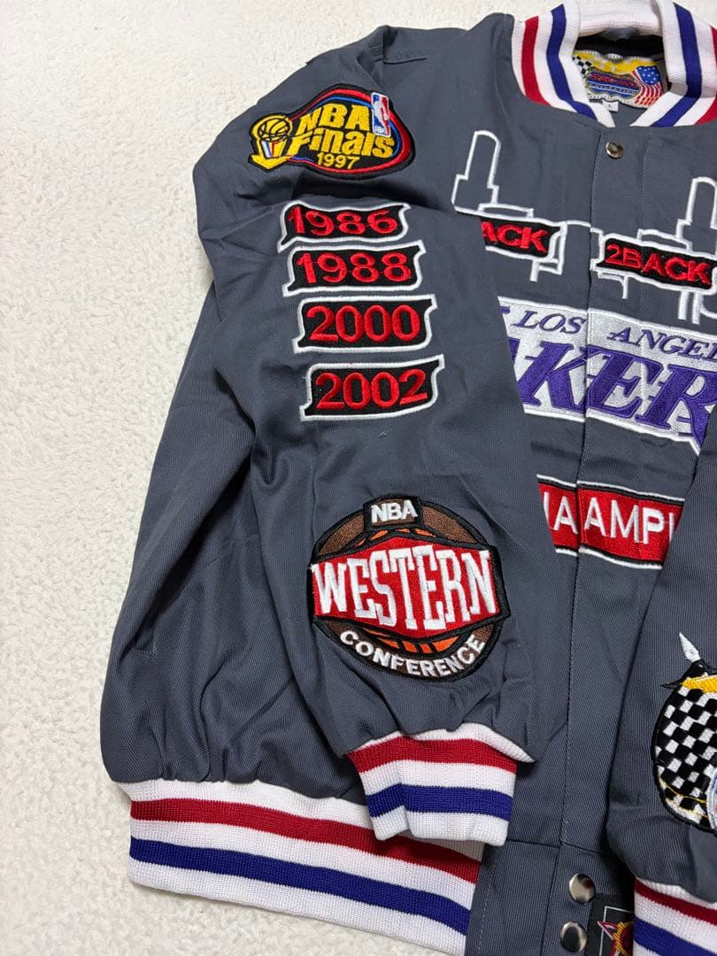 Los Angeles Lakers NBAチャンピオンジャケット