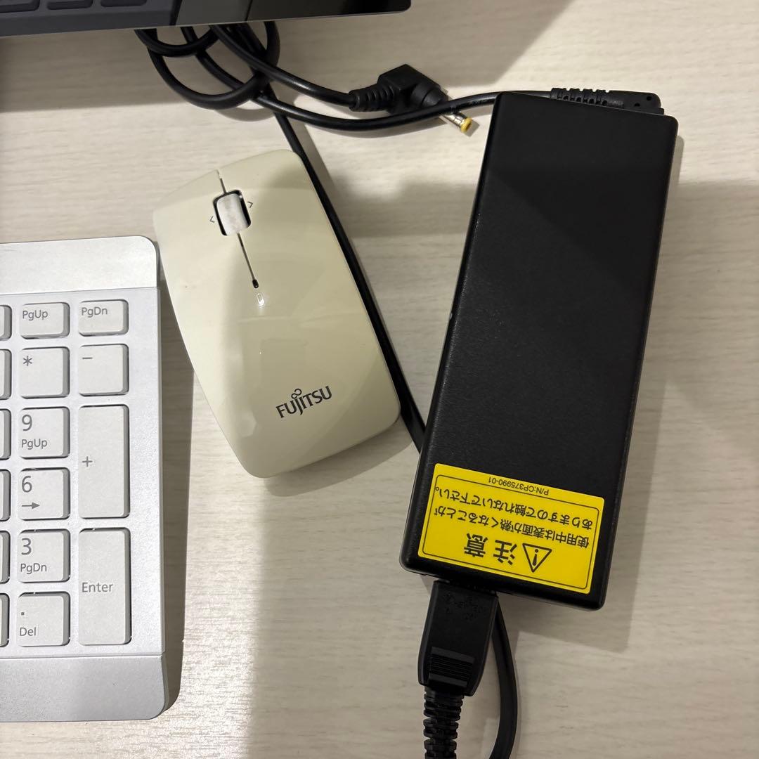 かぴばらくんの！ESPRIMO FMVF78LDWYジャンク現状渡し！