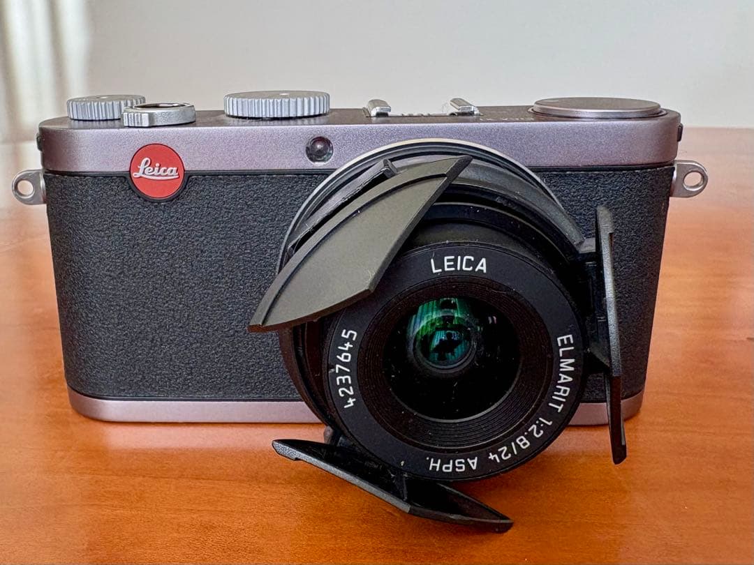 【美品・動作確認済】Leica X1 スチールグレー オートレンズキャップ付