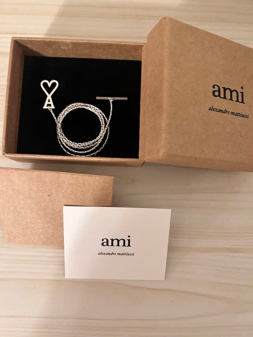 Ami Paris ハートモチーフ シルバーネックレス
